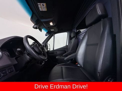 Used 2025 Mercedes-Benz Sprinter 2500 image 6