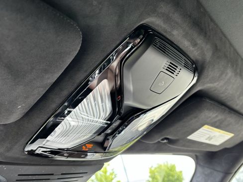 Used 2026 BMW X7 M60i AWD/4WD image 28