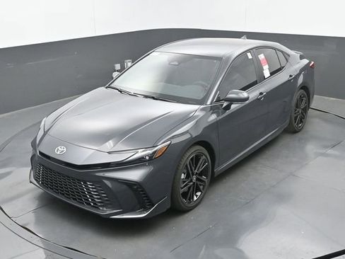 New 2026 Toyota Camry XSE FWD image 30