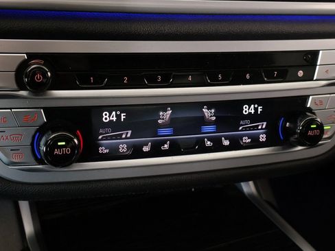 Used 2021 BMW 750i xDrive w/ Executive Package image 9