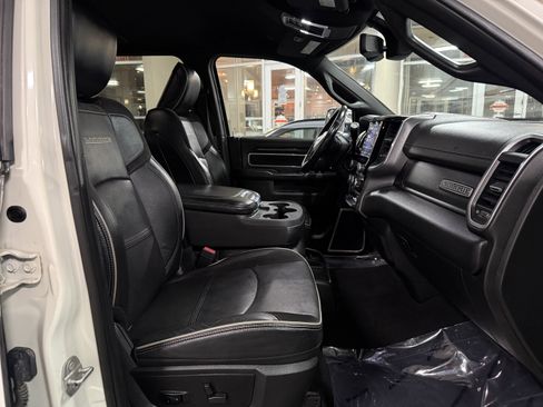 Used 2021 RAM 3500 Laramie image 33