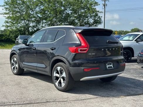 Used 2025 Volvo XC40 B5 Plus AWD/4WD image 5