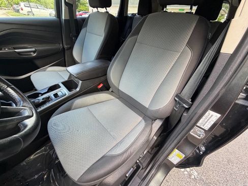 Used 2017 Ford Escape SE AWD/4WD image 13
