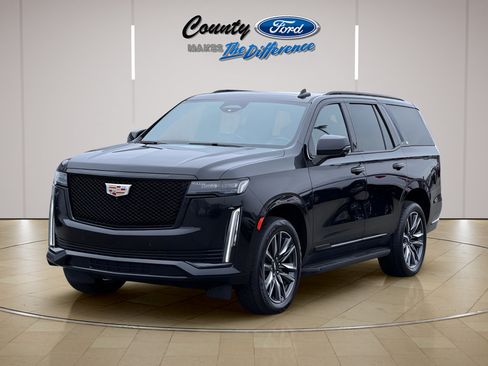 Used 2023 Cadillac Escalade Sport AWD/4WD image 2