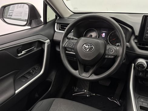 Used 2019 Toyota RAV4 XLE image 27