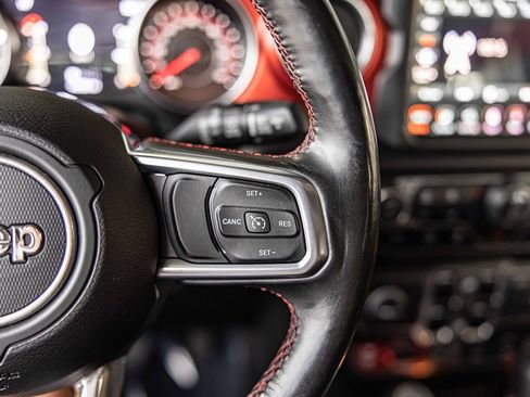 Used 2020 Jeep Wrangler Unlimited Rubicon w/ Dual Top Group image 24