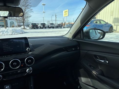 Used 2025 Nissan Sentra SV image 33