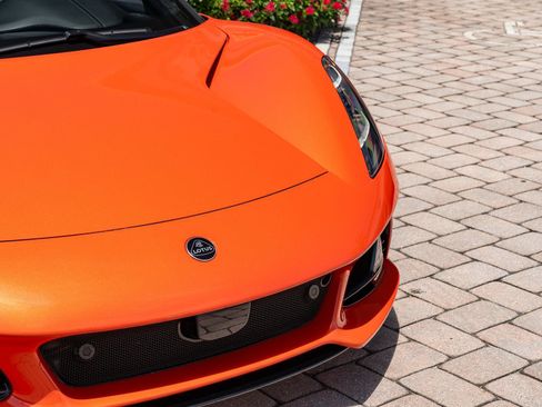 New 2026 Lotus Emira SE RWD image 12