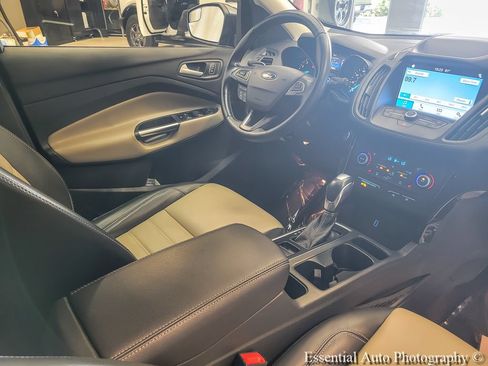 Used 2019 Ford Escape SEL AWD/4WD image 21