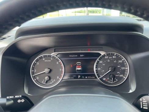 Used 2025 Nissan Rogue SV AWD/4WD image 28