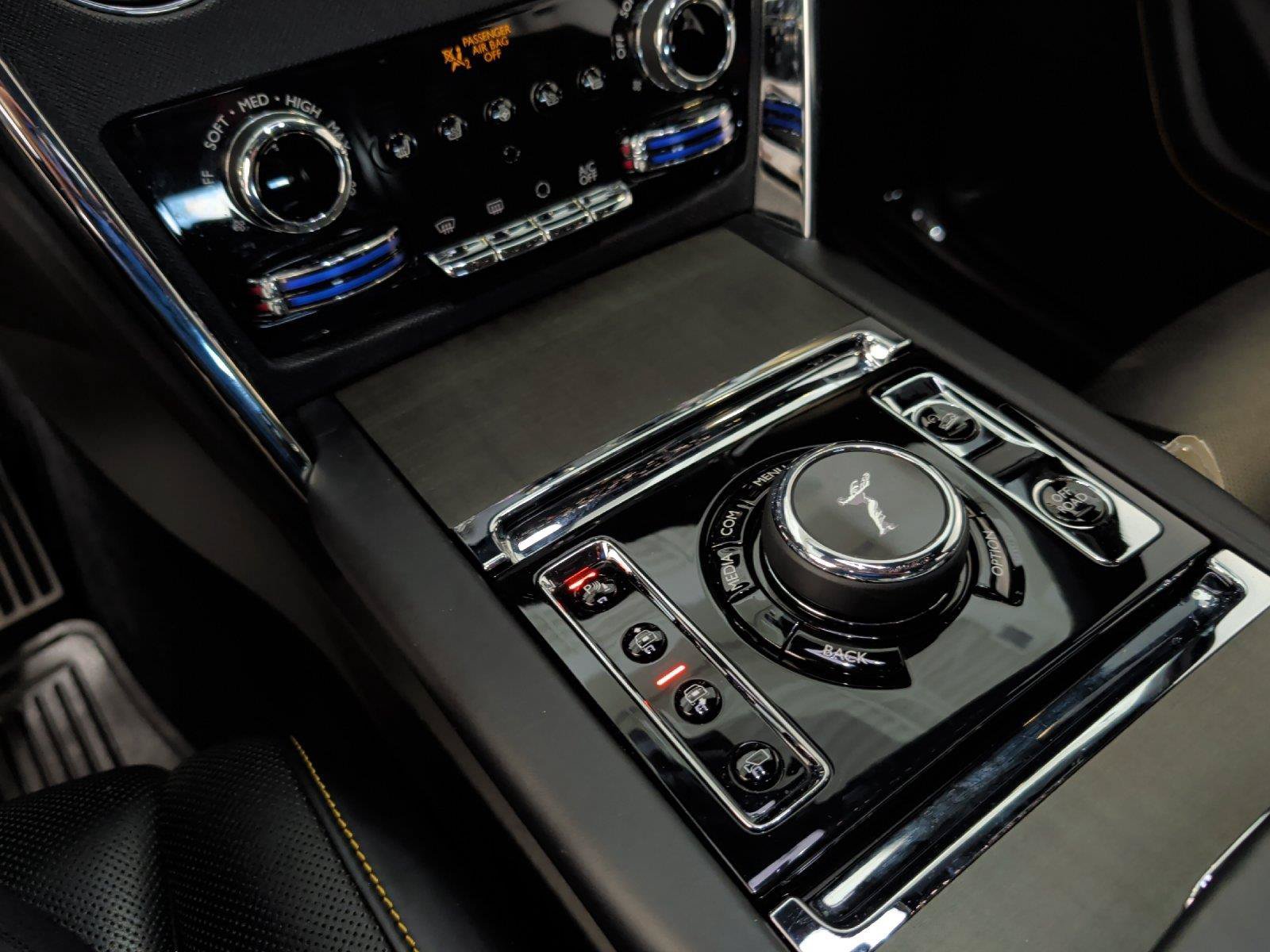 Used 2021 Rolls-Royce Cullinan AWD/4WD image 27