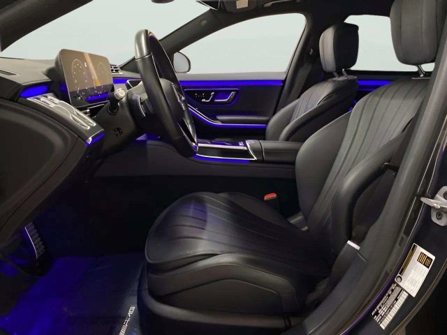 Used 2023 Mercedes-Benz S 500 4MATIC w/ AMG Line image 26