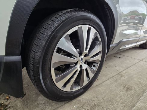 Used 2022 Subaru Ascent Touring AWD/4WD image 7