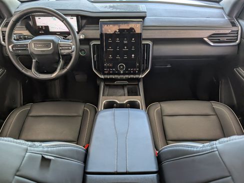 Used 2024 GMC Acadia Denali FWD image 26