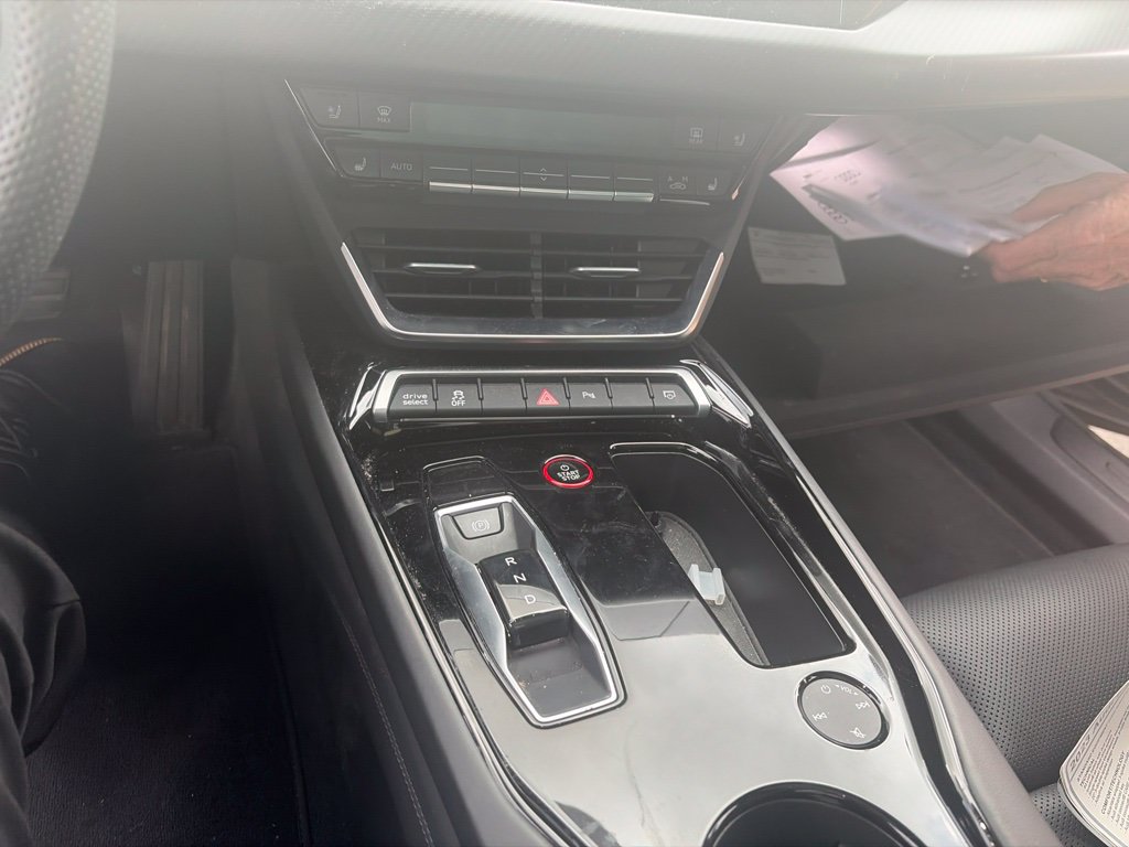 Used 2023 Audi e-tron GT Premium Plus AWD/4WD image 10