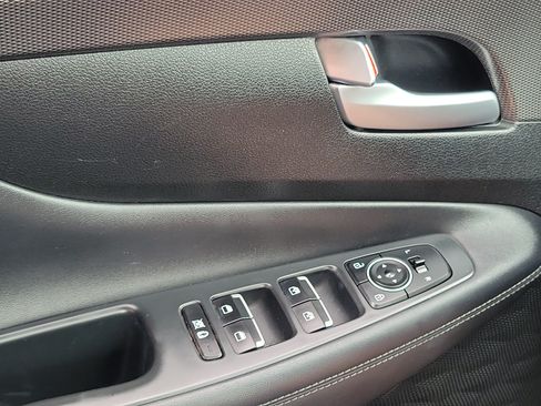 Used 2019 Hyundai Santa Fe Limited FWD image 13