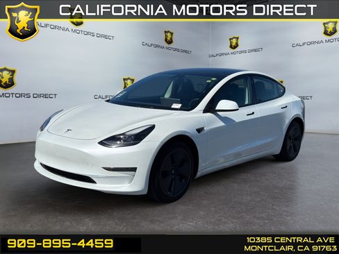Used 2023 Tesla Model 3 Standard Range RWD image 1