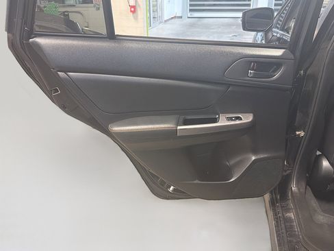 Used 2016 Subaru Crosstrek 2.0i Limited image 28