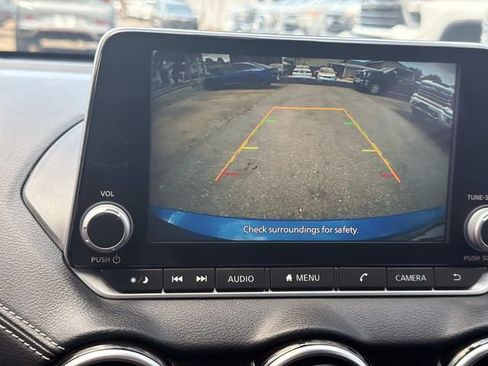 Used 2022 Nissan Sentra SV FWD image 31