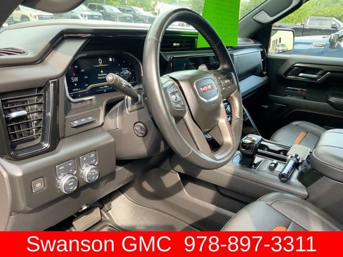 Certified 2023 GMC Sierra 1500 AT4 w/ Technology Package AWD/4WD image 11