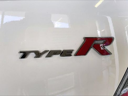 Used 2019 Honda Civic Type R image 21