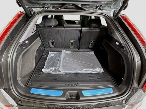 New 2026 Cadillac Optiq Luxury 1 w/ LPO, Floor Liner Package AWD/4WD image 27