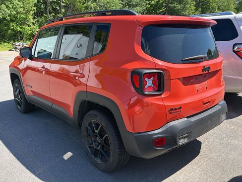 Used 2020 Jeep Renegade Altitude AWD/4WD image 9