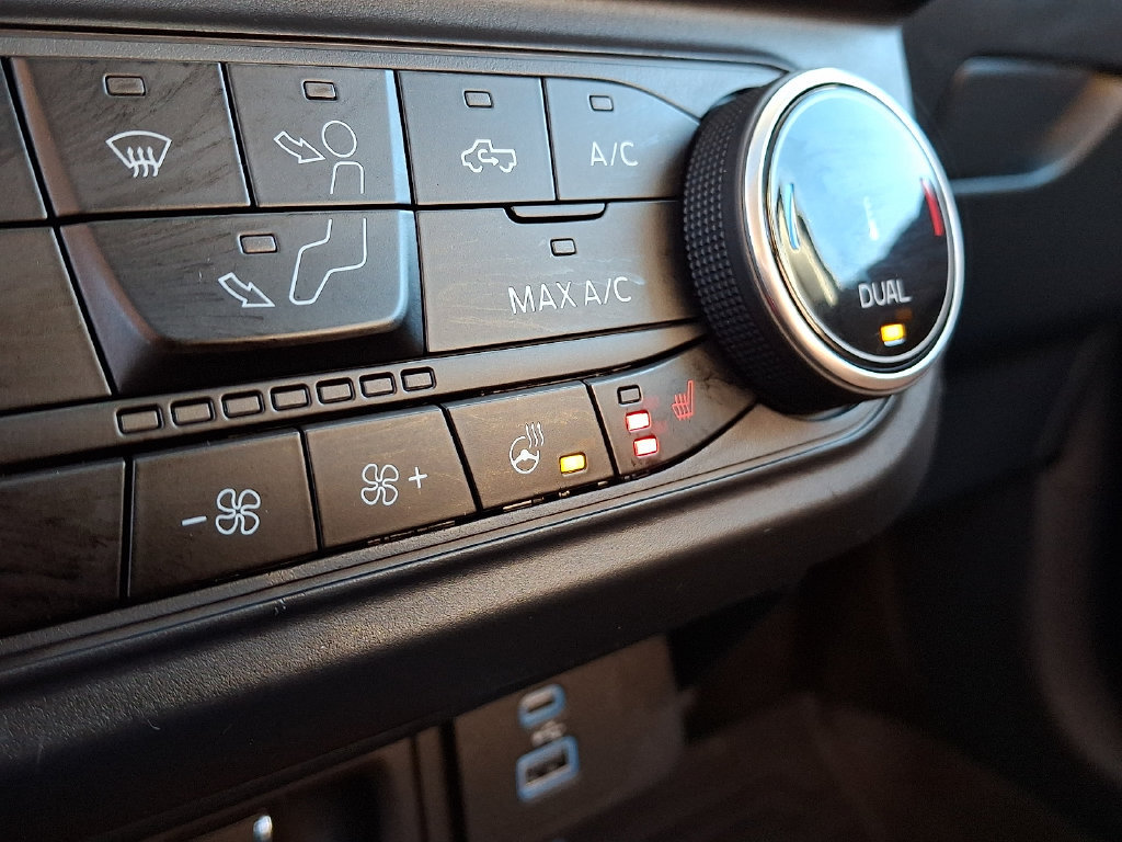 Used 2024 Ford Maverick Lariat AWD/4WD image 26