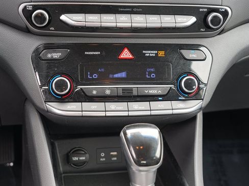 Used 2018 Hyundai Ioniq Blue FWD image 24