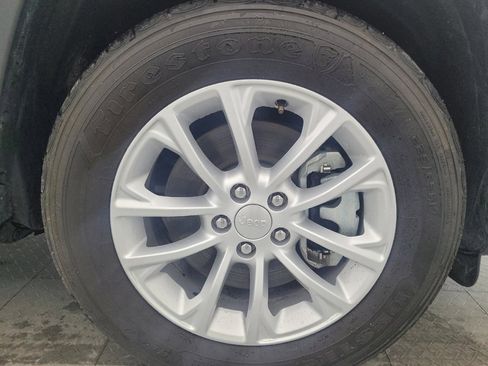 Used 2022 Jeep Cherokee Latitude Lux AWD/4WD image 31