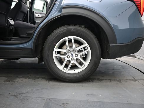 New 2026 Ford Explorer Active AWD/4WD image 22