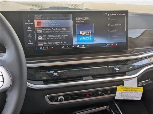 Used 2026 BMW X7 xDrive40i image 12