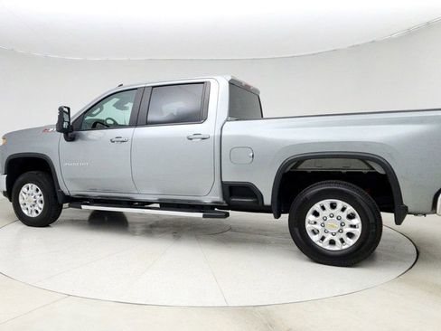 Used 2024 Chevrolet Silverado 2500 LT w/ Z71 Off-Road Package image 7