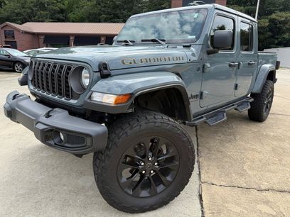 Used 2024 Jeep Gladiator Sport