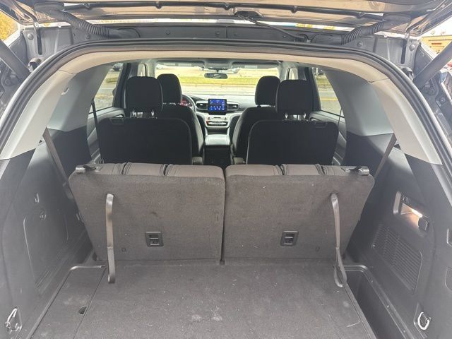 Used 2023 Ford Explorer XLT AWD/4WD image 22