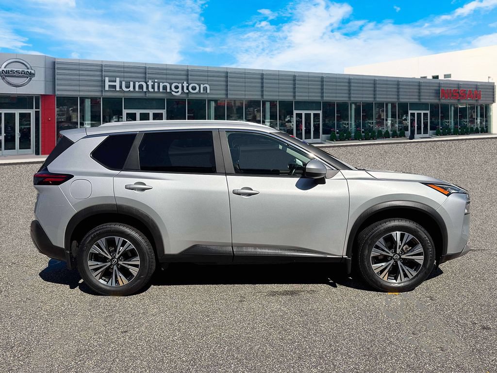Certified 2023 Nissan Rogue SV w/ SV Premium B Package AWD/4WD image 9
