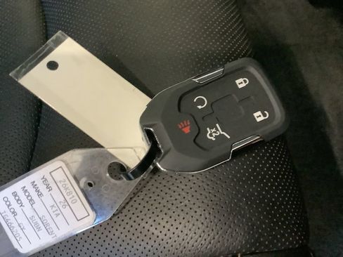 Used 2019 GMC Terrain SLT w/ Preferred Package AWD/4WD image 32