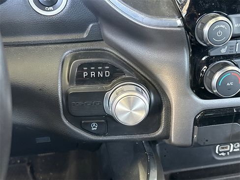 Used 2024 RAM 1500 Laramie image 11