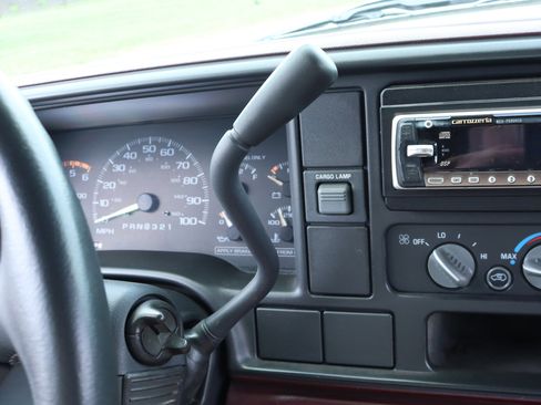 Used 1996 Chevrolet Silverado 3500 4x4 Extended Cab image 11