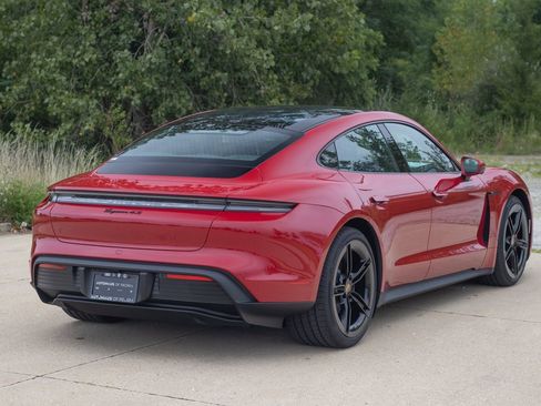Used 2025 Porsche Taycan 4S AWD/4WD image 7