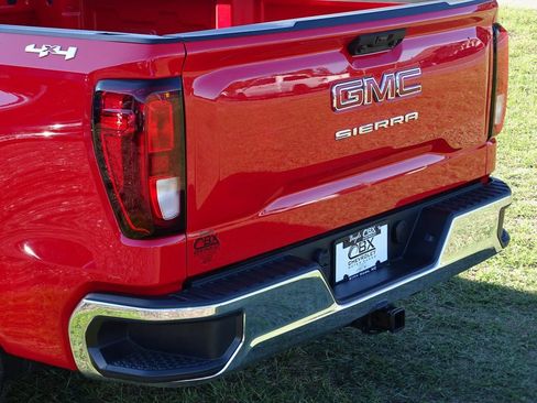 Used 2025 GMC Sierra 1500 Pro w/ Pro Value Package image 28