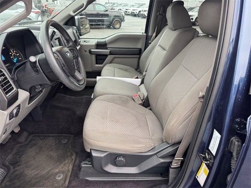 Used 2016 Ford F150 XLT image 9