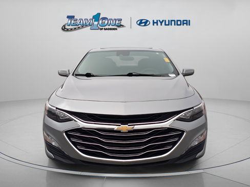 Used 2024 Chevrolet Malibu LT image 2