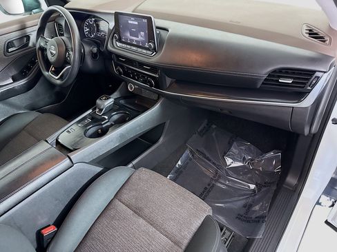 Used 2022 Nissan Rogue S image 30