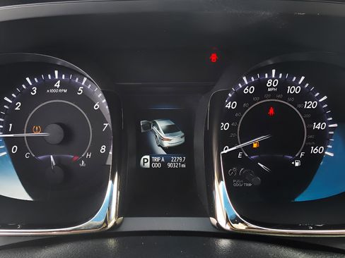 Used 2013 Toyota Avalon XLE image 21