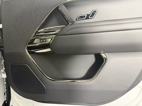 New 2026 Land Rover Range Rover Sport Dynamic SE AWD/4WD image 31