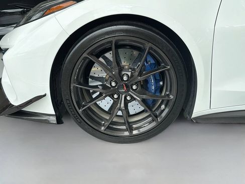 Certified 2025 Chevrolet Corvette ZR1 w/ ZR1 Carbon Fiber Aero Package RWD image 29