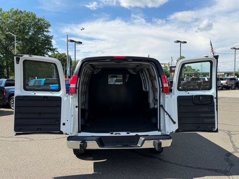 Certified 2025 Chevrolet Express 2500 w/ Driver Convenience Package RWD image 7
