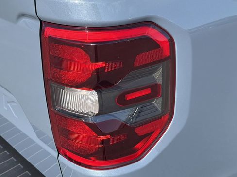 New 2026 Ford Maverick Lariat w/ 4K Tow Package AWD/4WD image 9