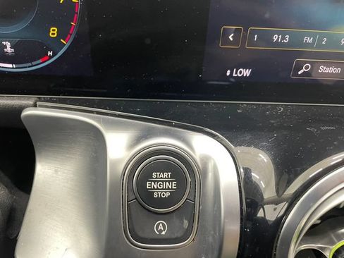 Certified 2022 Mercedes-Benz GLB 250 4MATIC image 26